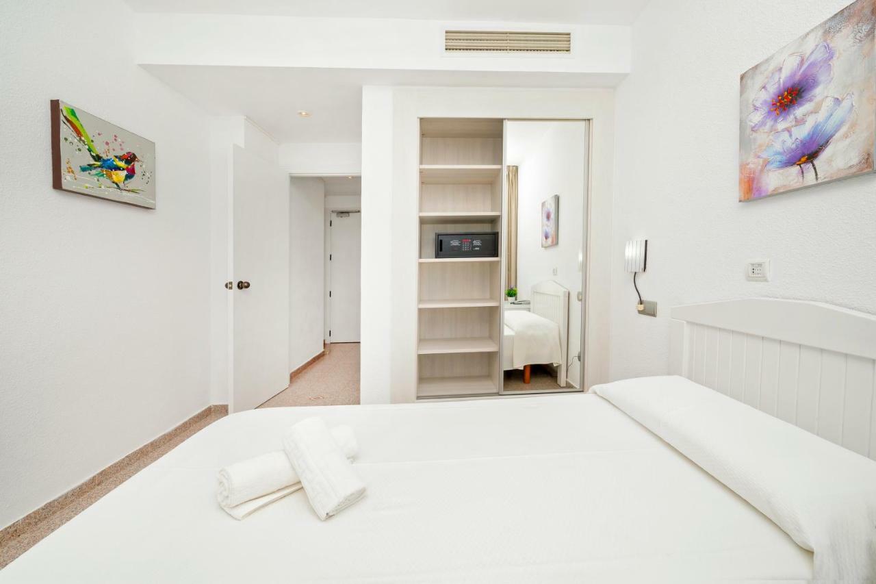 Hostal Molins Park مدينة إيبيزا المظهر الخارجي الصورة