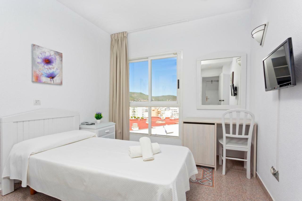 Hostal Molins Park مدينة إيبيزا المظهر الخارجي الصورة